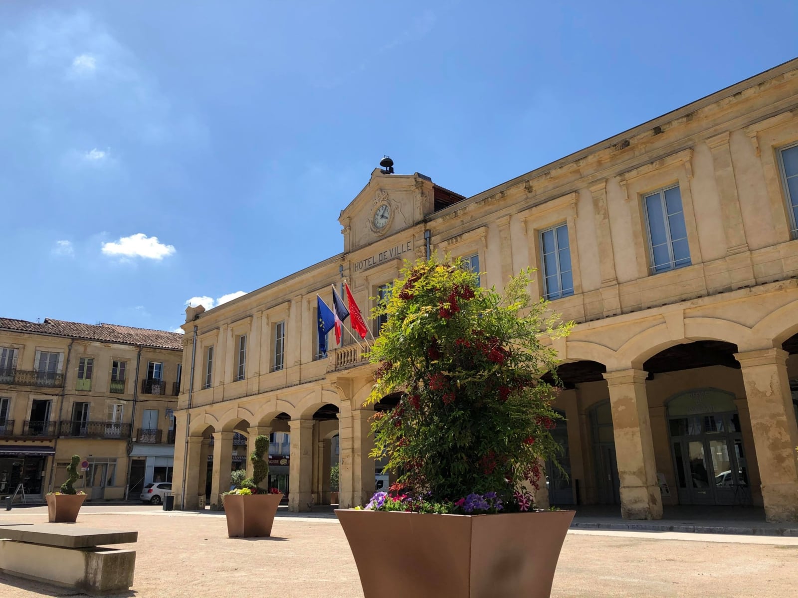 boulogne-sur-gesse.
mairie