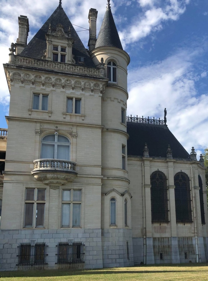 Magnifique château du XIXe siècle, à découvrir absolument.
