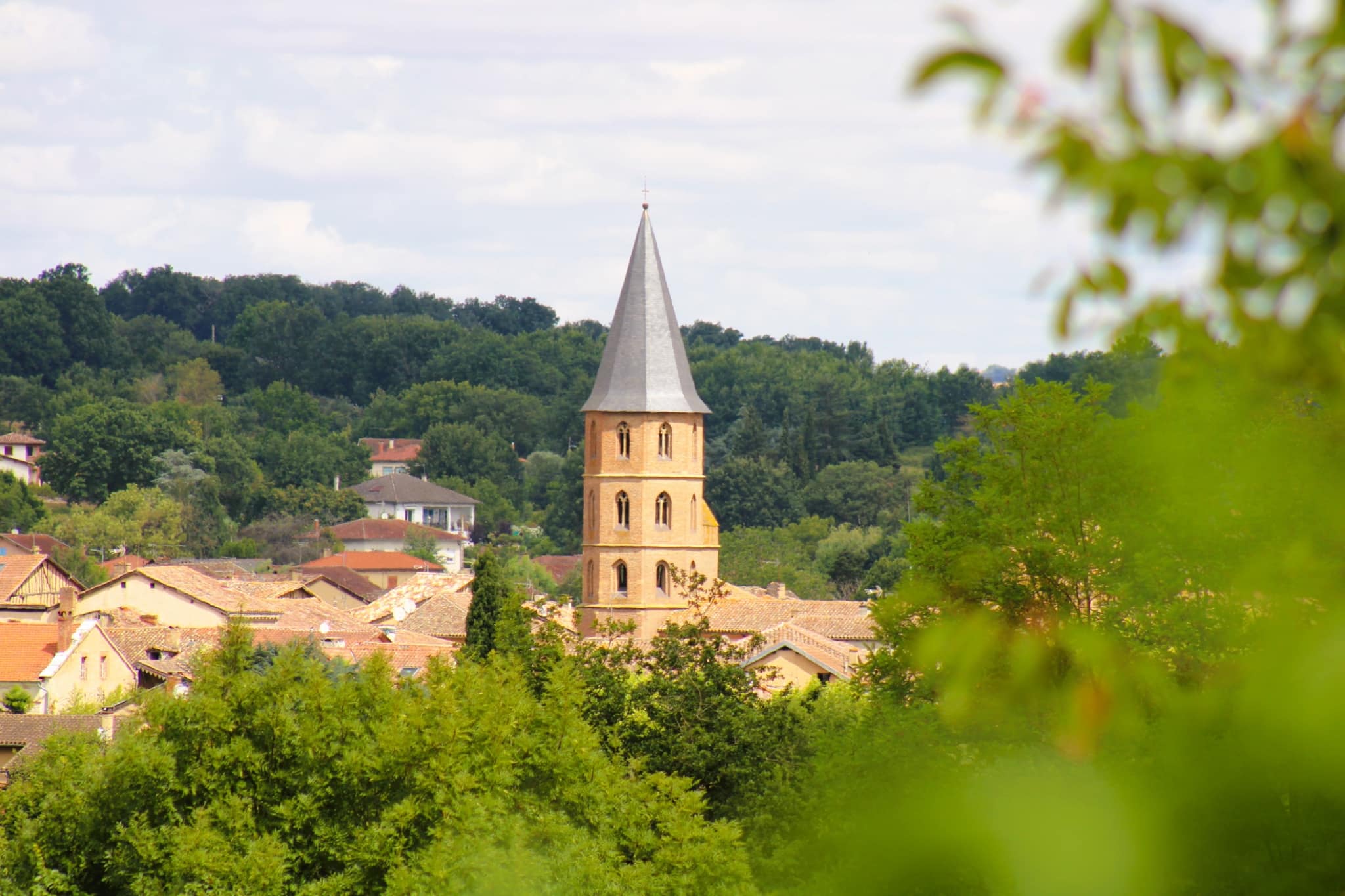 Vue sur le village de l'Isle en Dodon