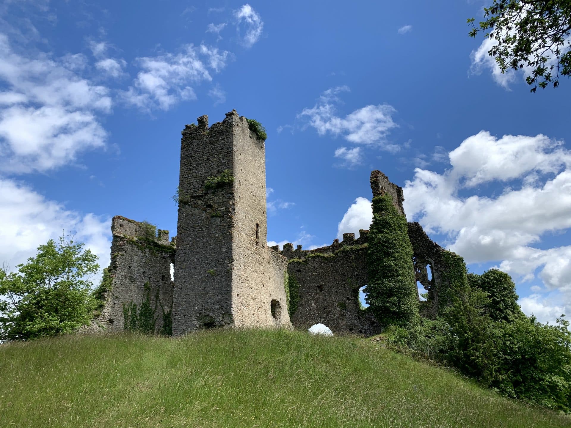 Comminges in the Middle Ages Montespan Castle